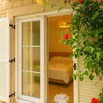 The One Alacati Bed & Breakfast *