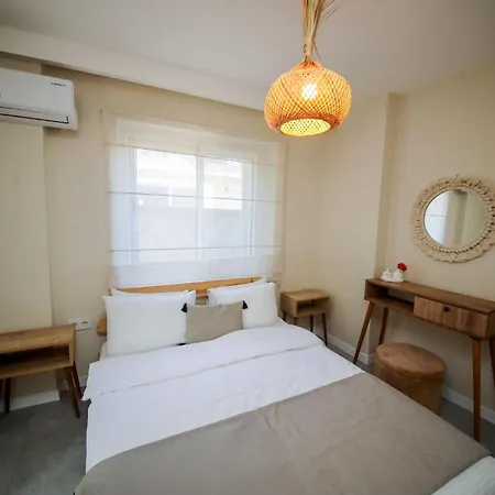 The One Alacati Bed and Breakfast