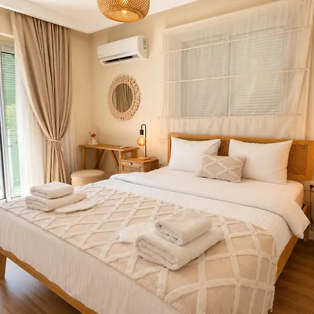 فندق مبيت وإفطار The One Alacati Çeşme